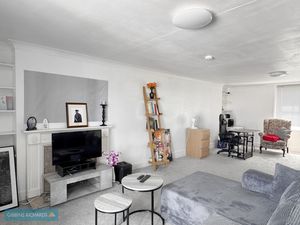 Sitting room- click for photo gallery